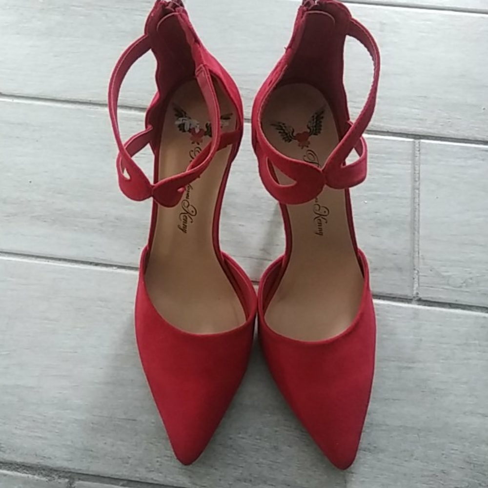 Penny Loves Kenny High Heels